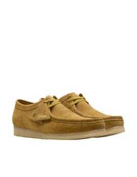 Zapato Clarks Wallabee Oakmoss Suede Camel Hombre