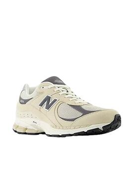 Zapatilla New Balance M2002RFA Beige Hombre