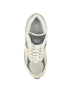 Zapatilla New Balance M2002RFA Beige Hombre