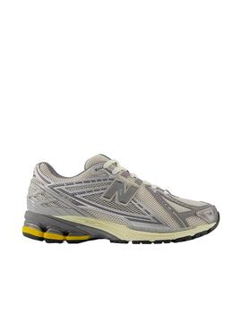 Zapatilla New Balance M1906RRD Beige/Plata Hombre