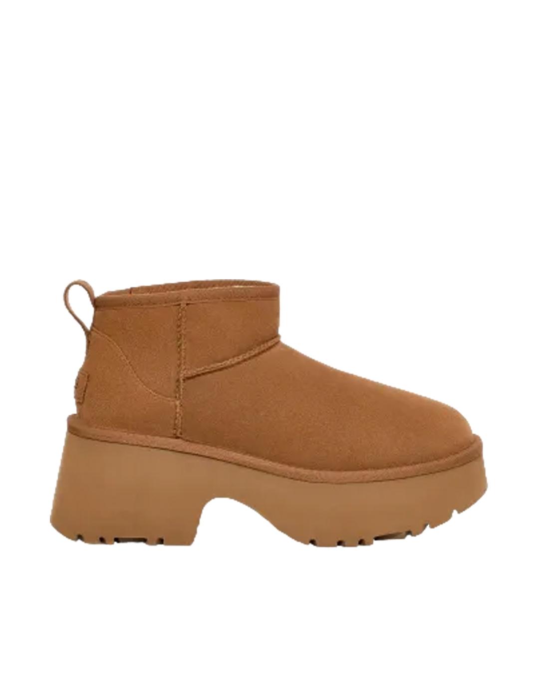 Bota UGG W Classic Ultra Mini New Heights Camel