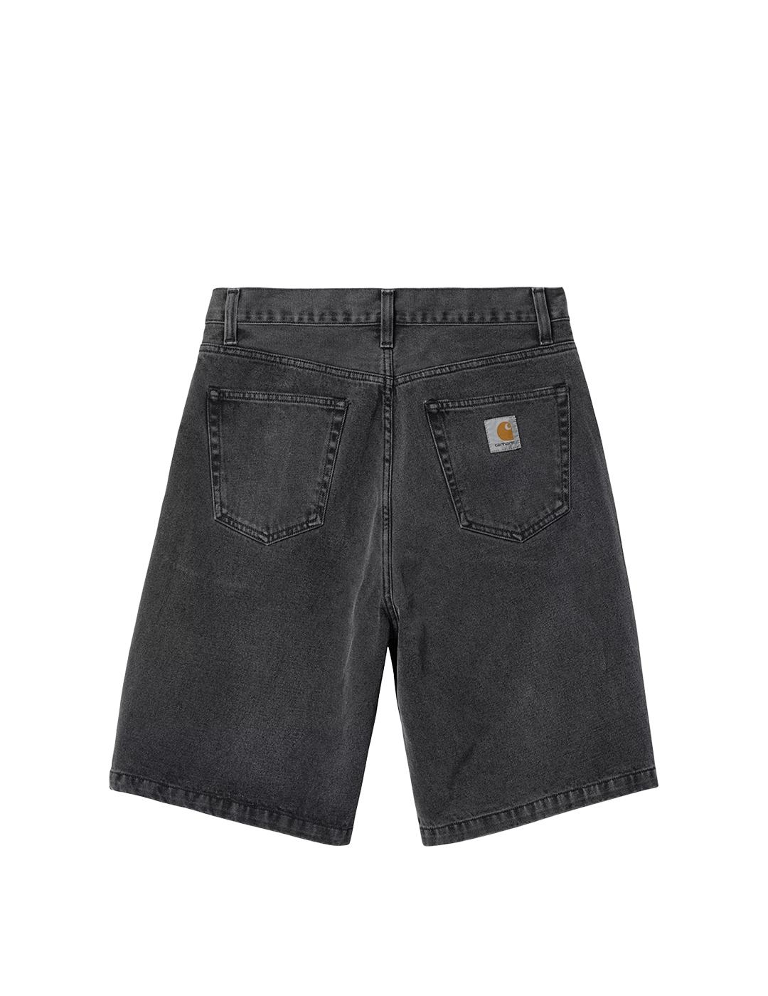 Bermudas Carhartt WIP negras para hombre.